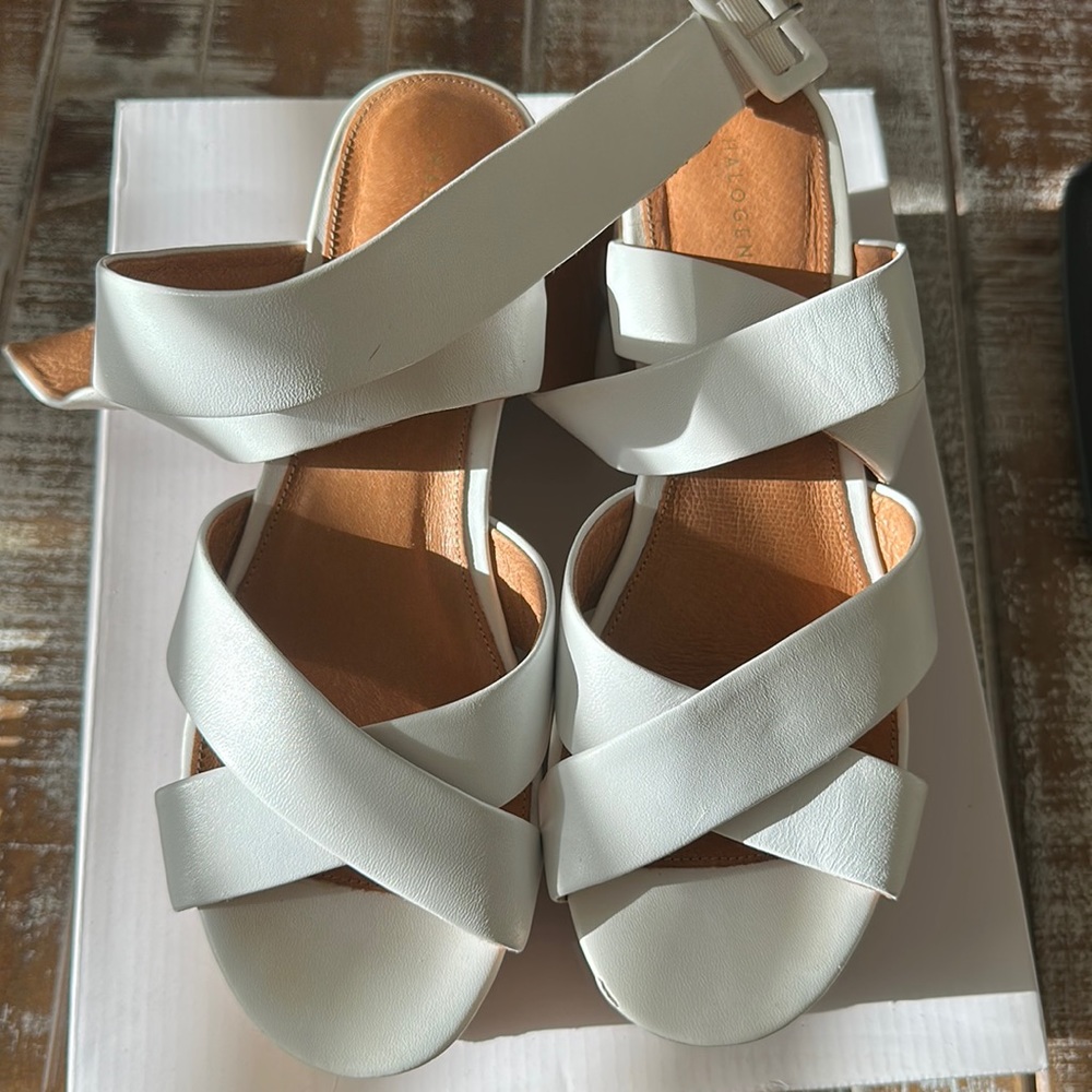 White wedges